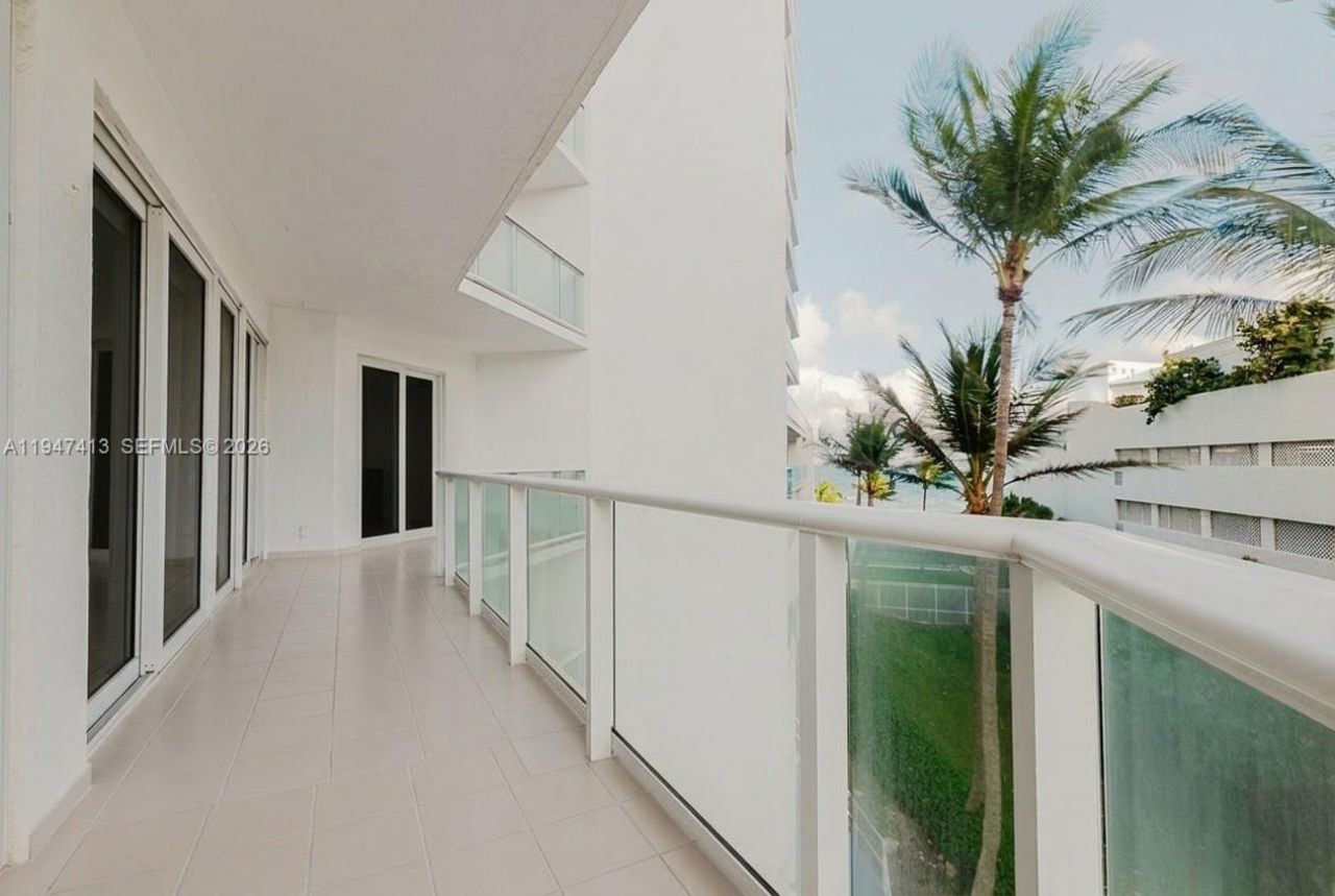 16485 Collins Ave, Unit 338, Sunny Isles Beach, FL 33160 Photo