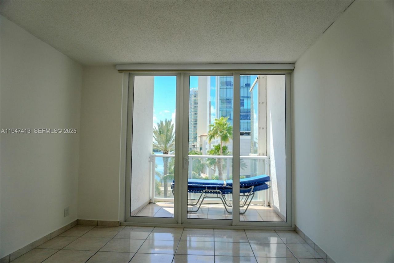 16485 Collins Ave, Unit 338, Sunny Isles Beach, FL 33160 Photo