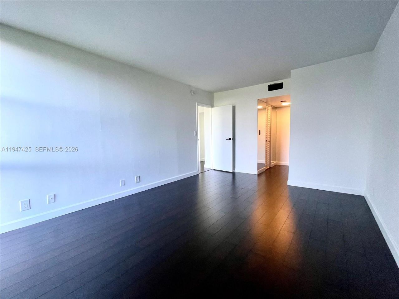 20335 W Country Club Dr, Unit 405, Aventura, FL 33180 Photo