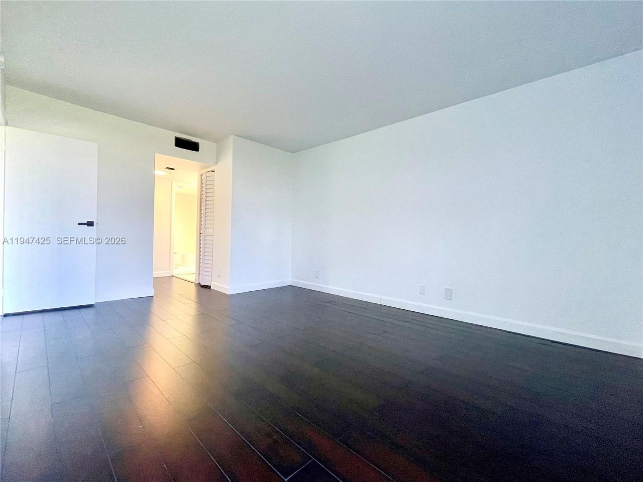 20335 W Country Club Dr, Unit 405, Aventura, FL 33180 Photo