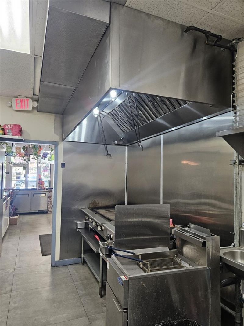 12743 Biscayne Blvd , North Miami, FL 33181 Photo