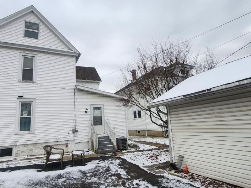 125 N Pickaway Street, Circleville, OH 43113 Photo 3