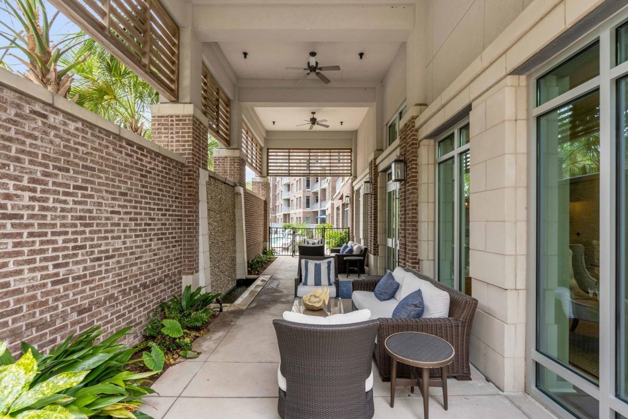 155 Wingo Way Photo 49