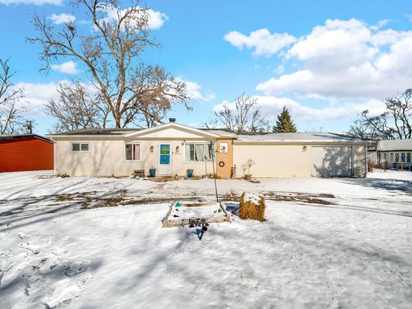 3614 W 79th Place, Merrillville, IN 46410