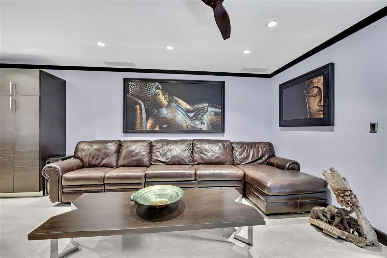 3414 Arbor Oaks Court, Tampa, FL 33614 Photo