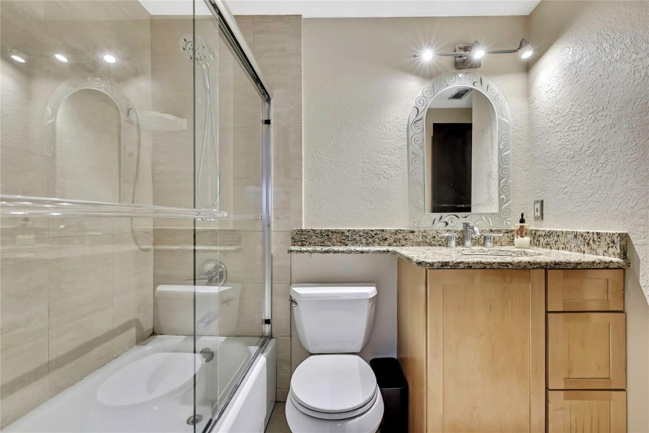 3414 Arbor Oaks Court, Tampa, FL 33614 Photo