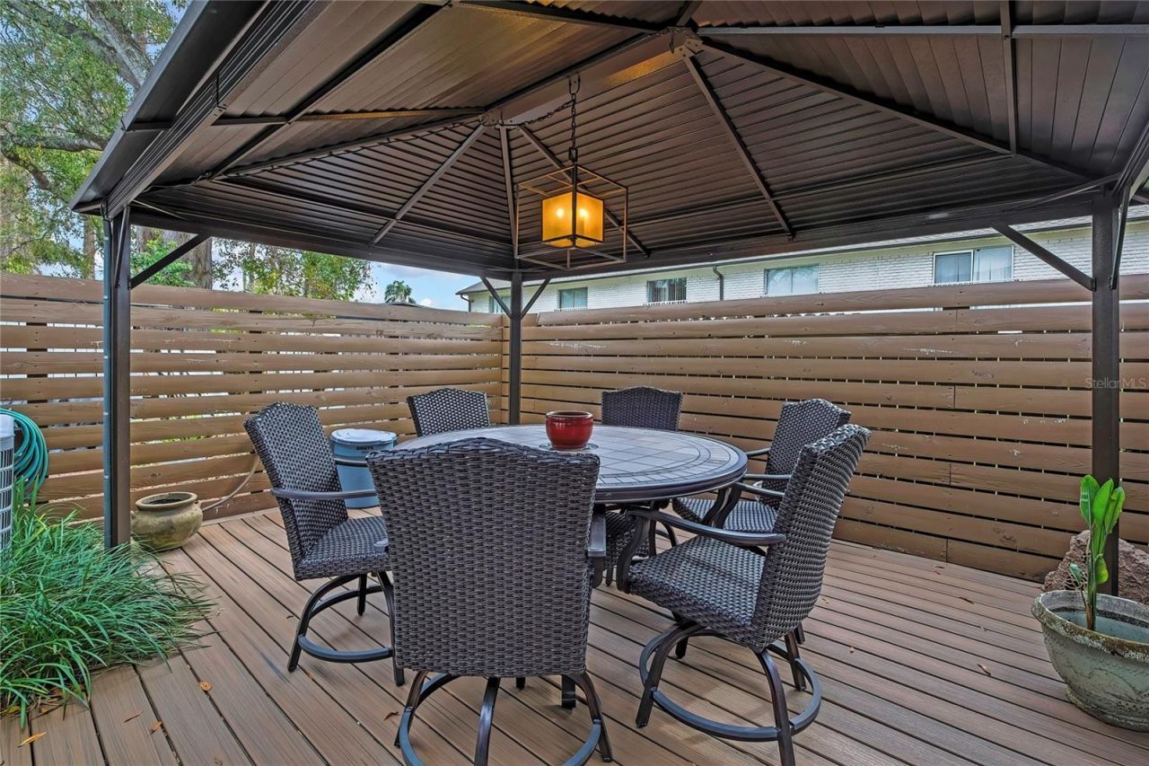 3414 Arbor Oaks Court, Tampa, FL 33614 Photo