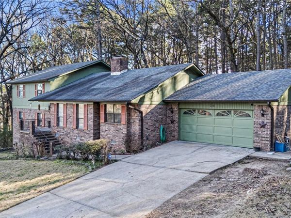 316 Craigwood Circle, Russellville, AR 72801