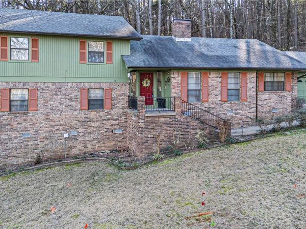 316 Craigwood Circle , Russellville, AR 72801
