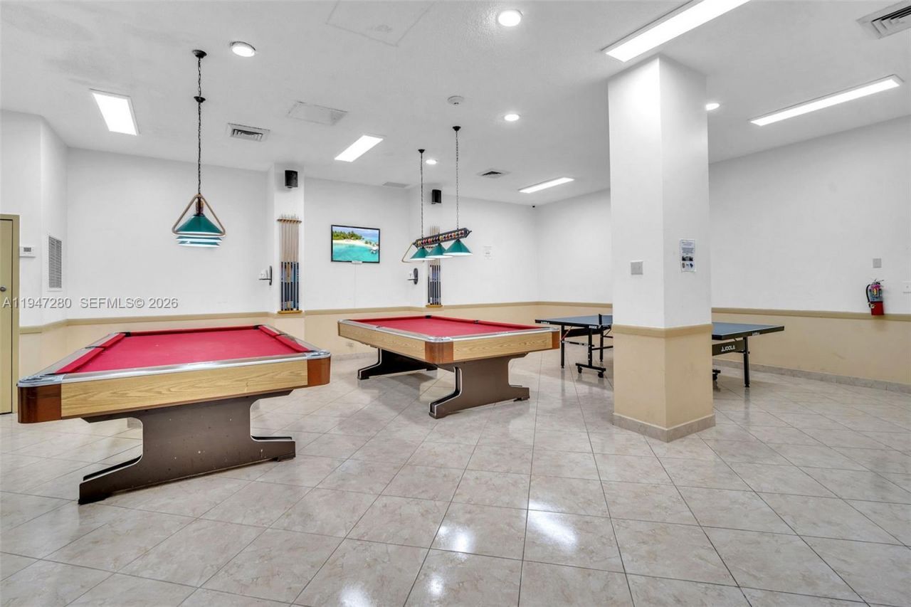 251 174th St, Unit 311, Sunny Isles Beach, FL 33160 Photo