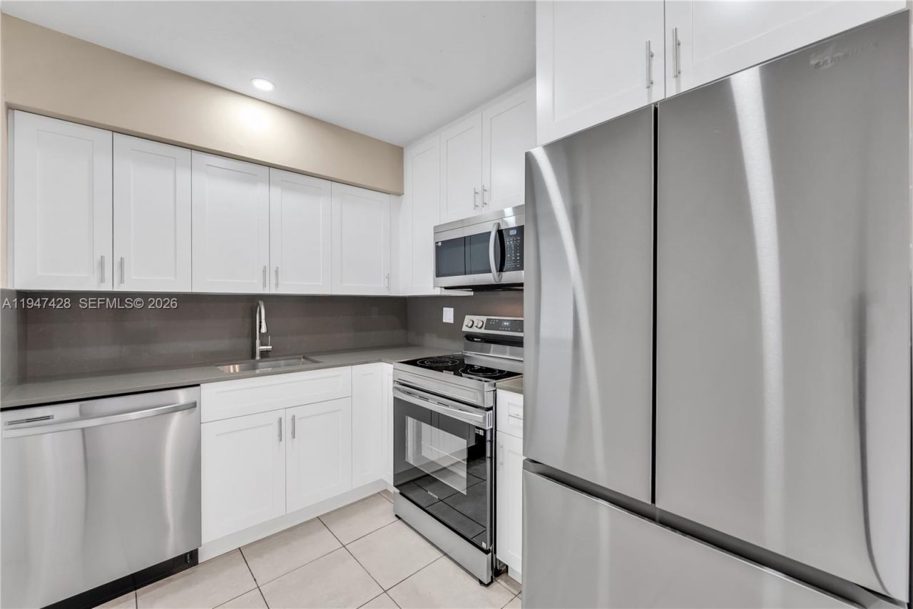 1709 N 59th Ter, Hollywood, FL 33021 Photo