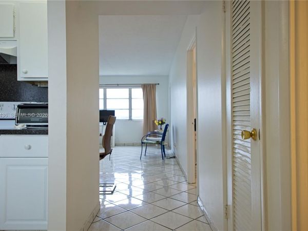 2309 Park Ln, Unit 304, Hollywood, FL 33021
