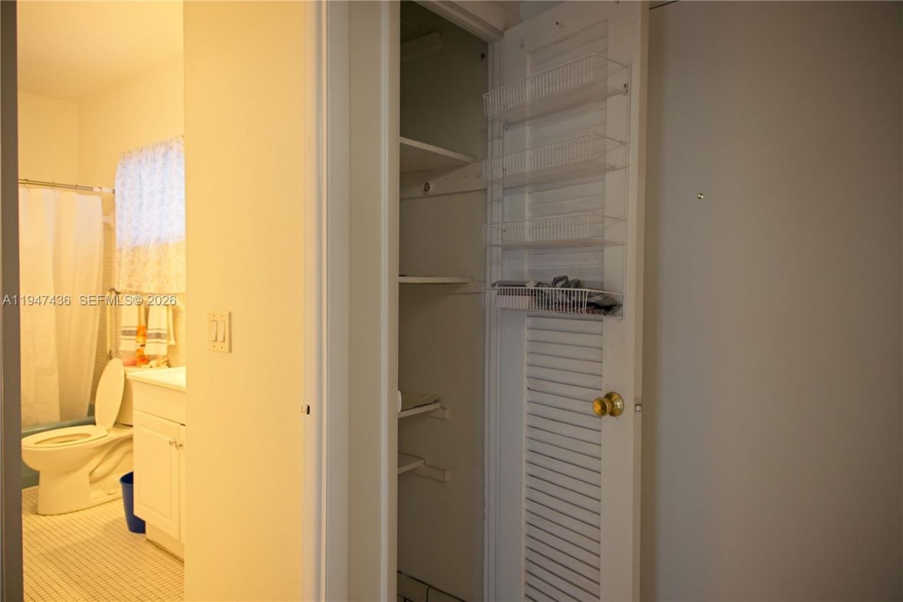 2309 Park Ln, Unit 304, Hollywood, FL 33021 Photo