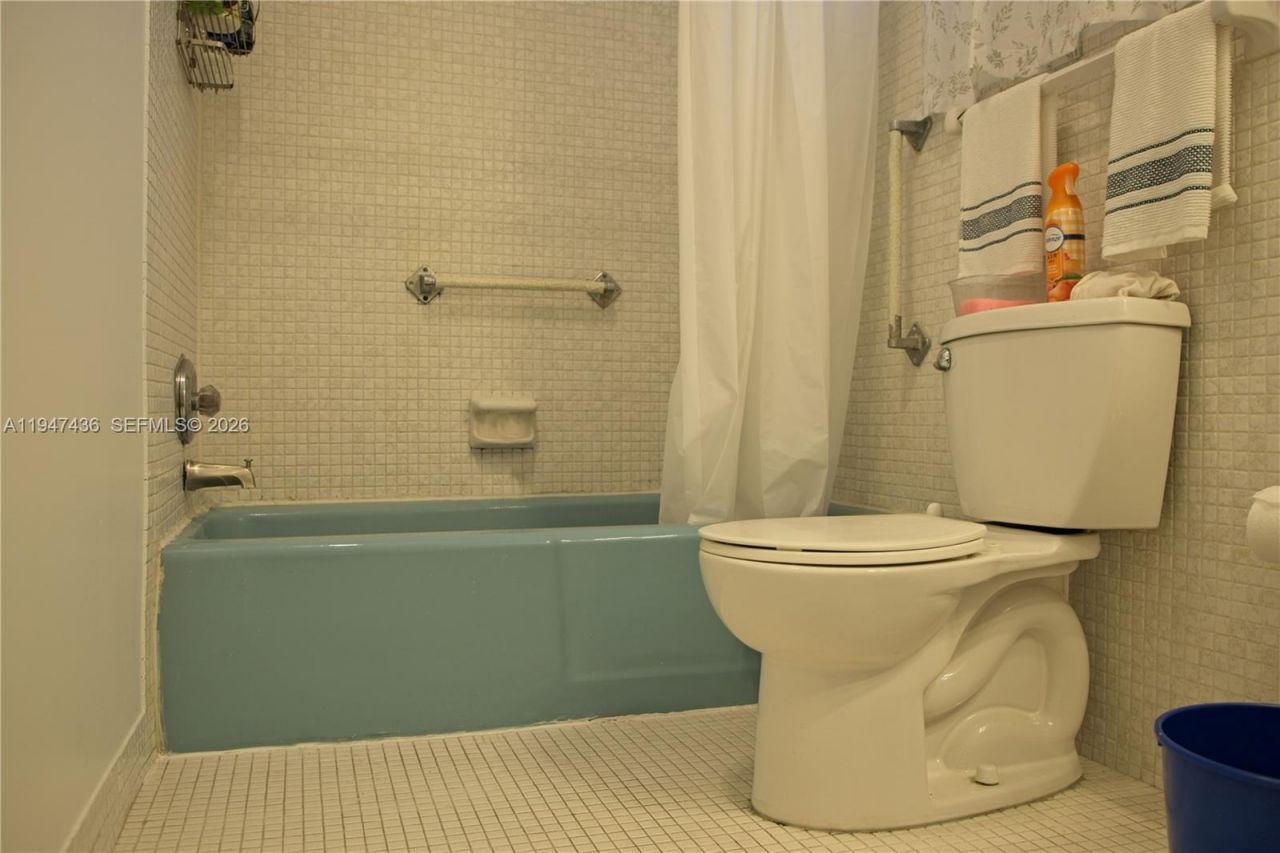 2309 Park Ln, Unit 304, Hollywood, FL 33021 Photo