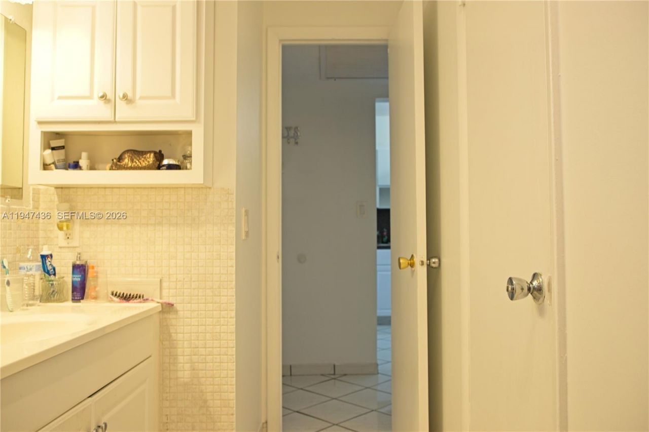 2309 Park Ln, Unit 304, Hollywood, FL 33021 Photo