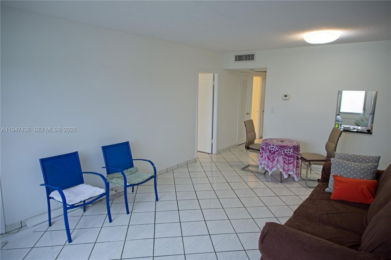 2309 Park Ln, Unit 304, Hollywood, FL 33021 Photo