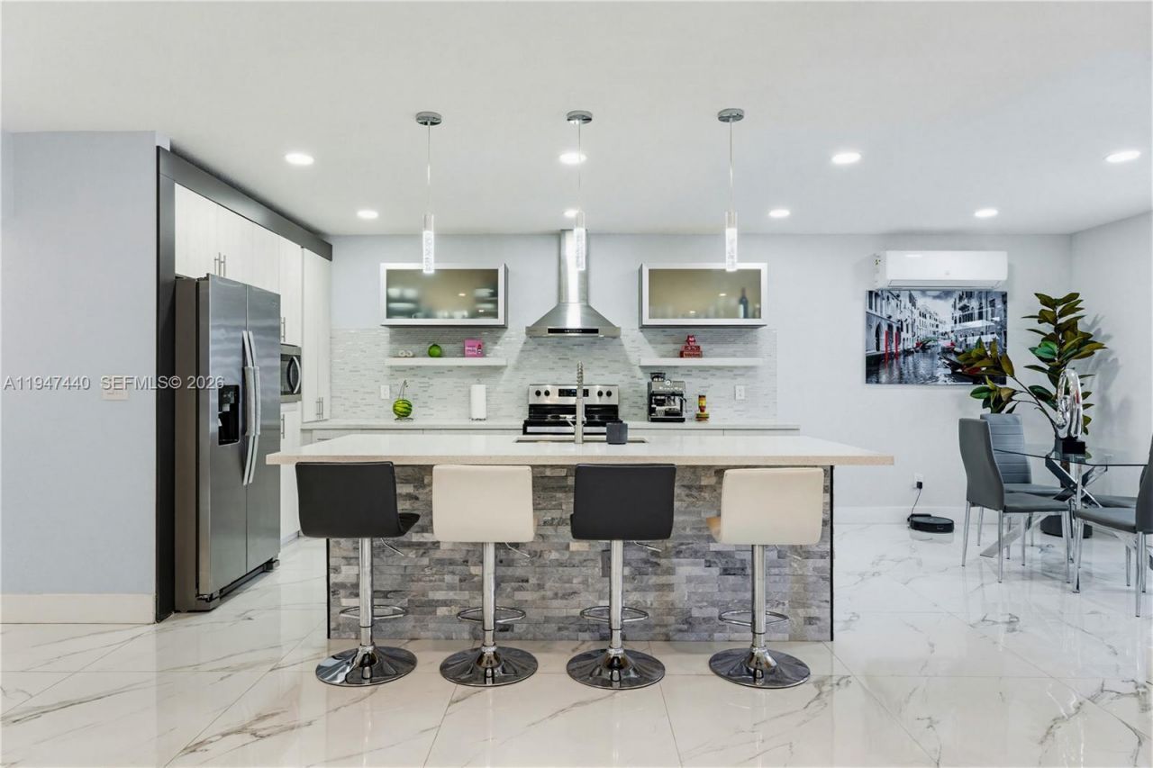 2810 SW 123rd Ct, Miami, FL 33175 Photo