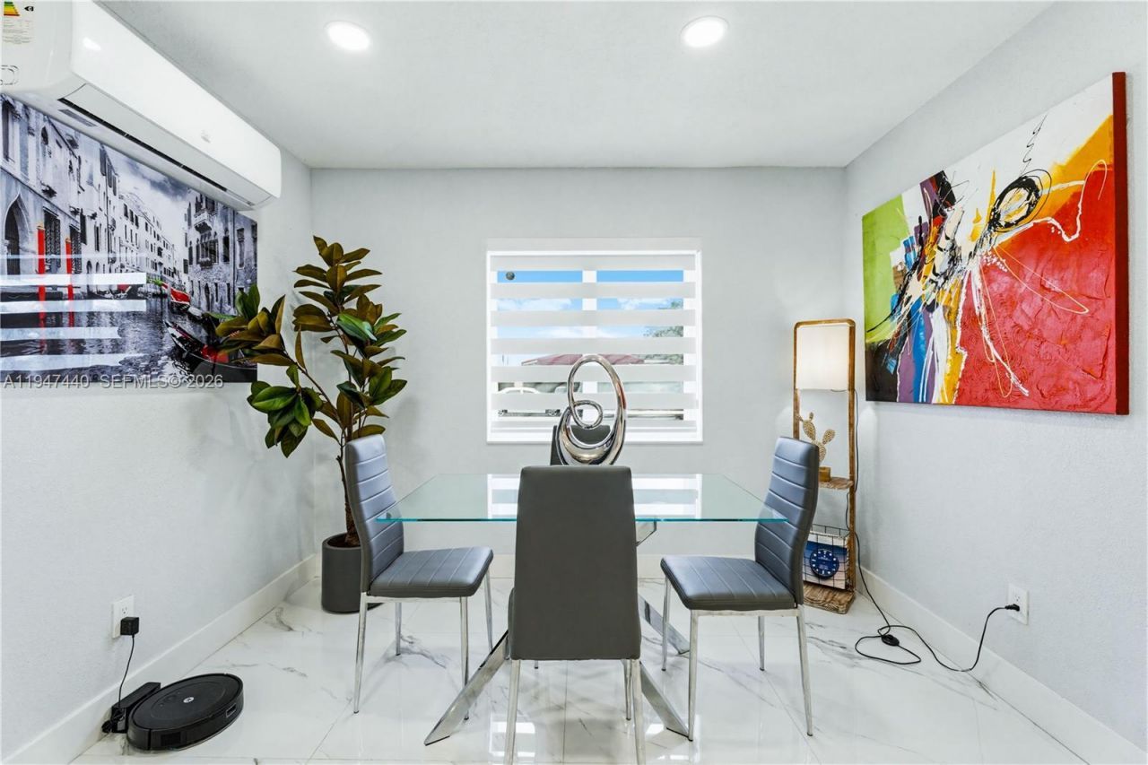 2810 SW 123rd Ct, Miami, FL 33175 Photo