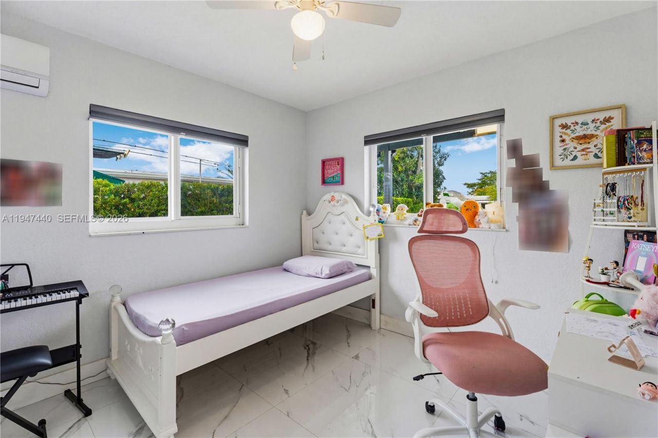 2810 SW 123rd Ct, Miami, FL 33175 Photo