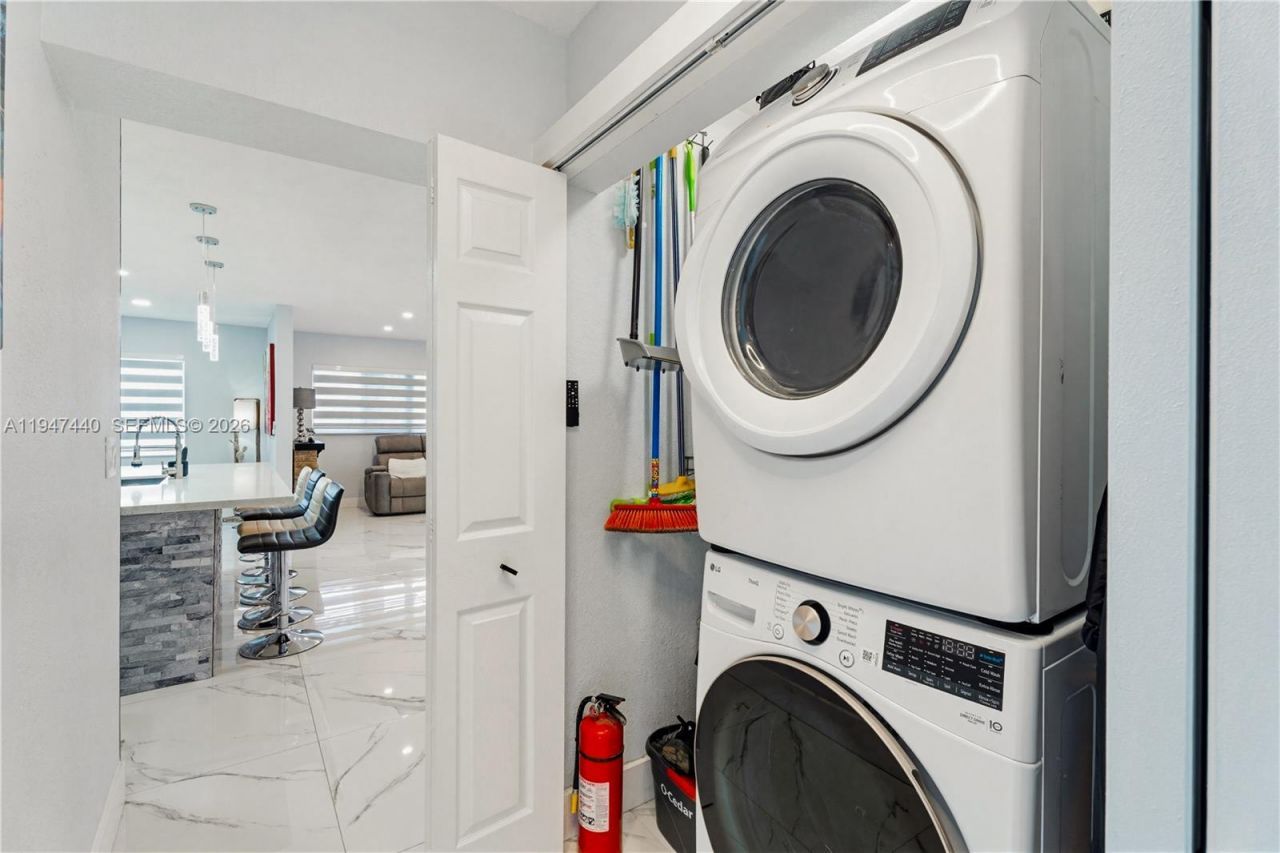 2810 SW 123rd Ct, Miami, FL 33175 Photo