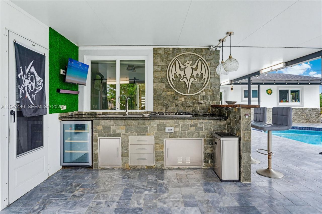 2810 SW 123rd Ct, Miami, FL 33175 Photo