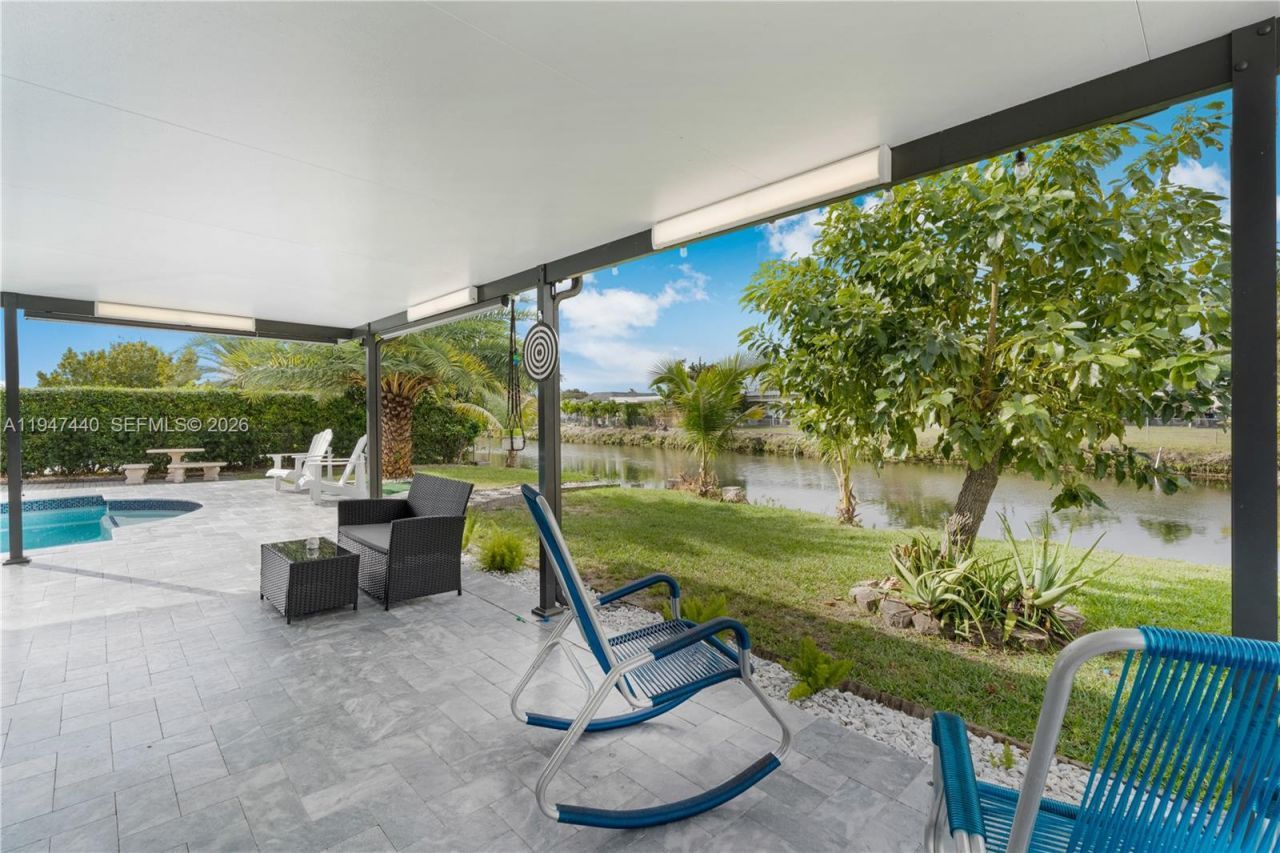 2810 SW 123rd Ct, Miami, FL 33175 Photo