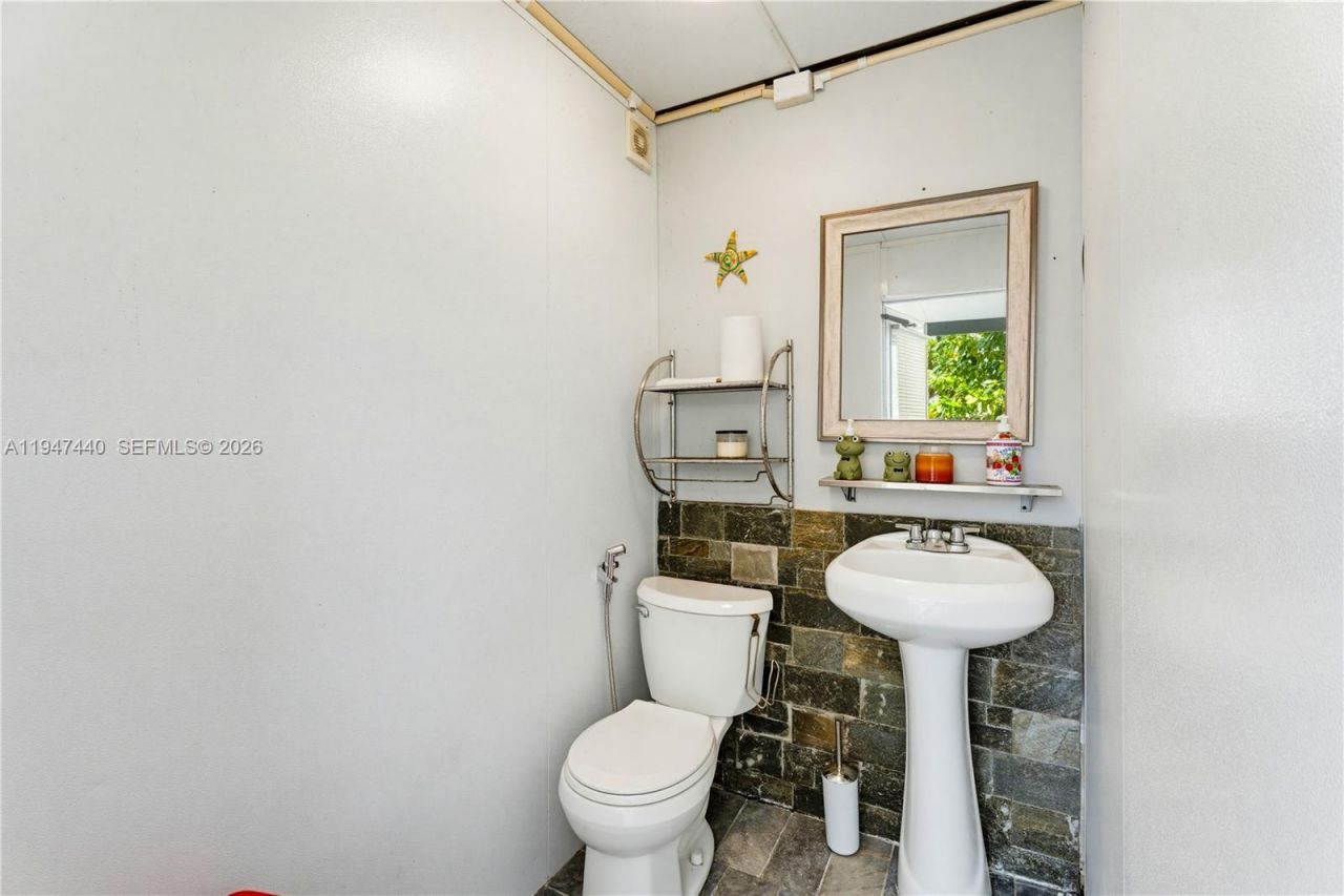 2810 SW 123rd Ct, Miami, FL 33175 Photo