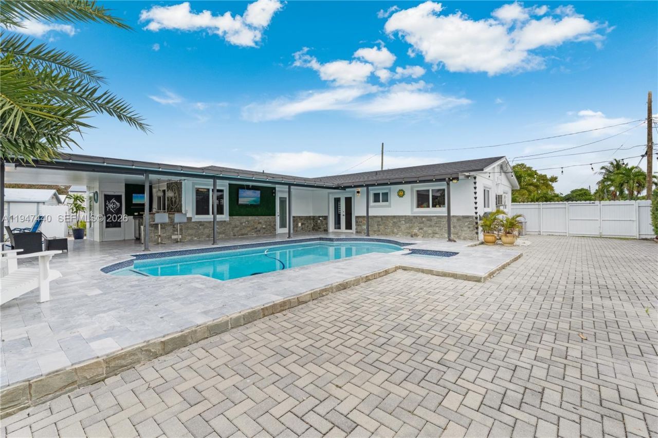 2810 SW 123rd Ct, Miami, FL 33175 Photo