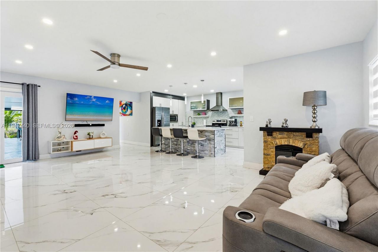 2810 SW 123rd Ct, Miami, FL 33175 Photo