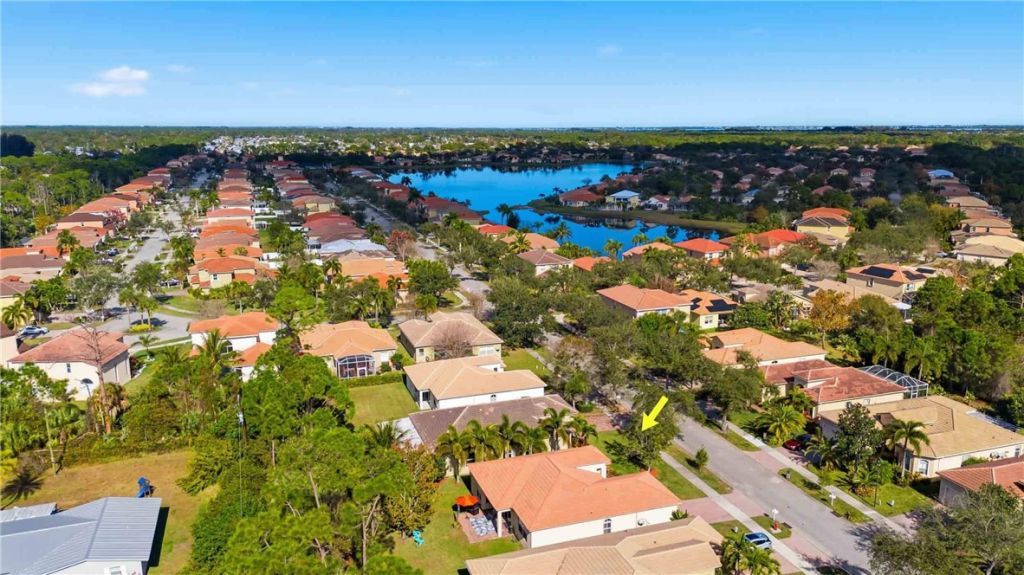 5427 Place Lake Drive, Fort Pierce, FL 34951 Photo