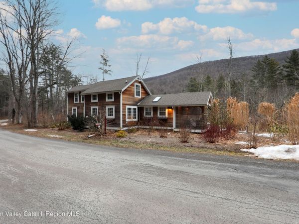 683 Woodland Valley Road, Phoenicia, NY 12464