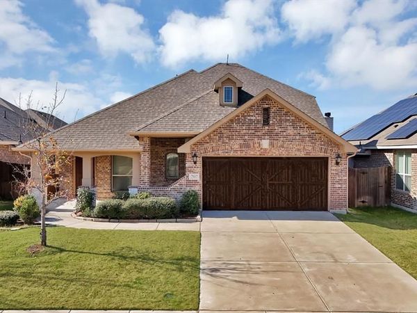 207 Arborside Drive, Waxahachie, TX 75165