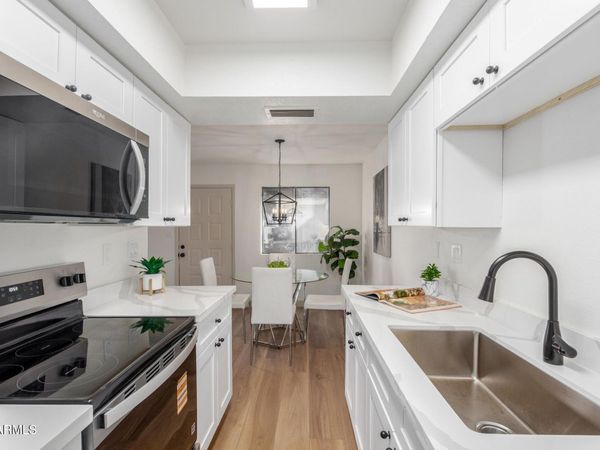 286 W PALOMINO Drive, Unit 26, Chandler, AZ 85225