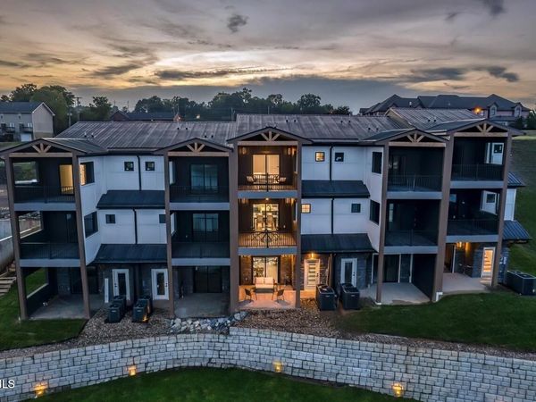 4160 Bristol Highway, Unit 503, Johnson City, TN 37601