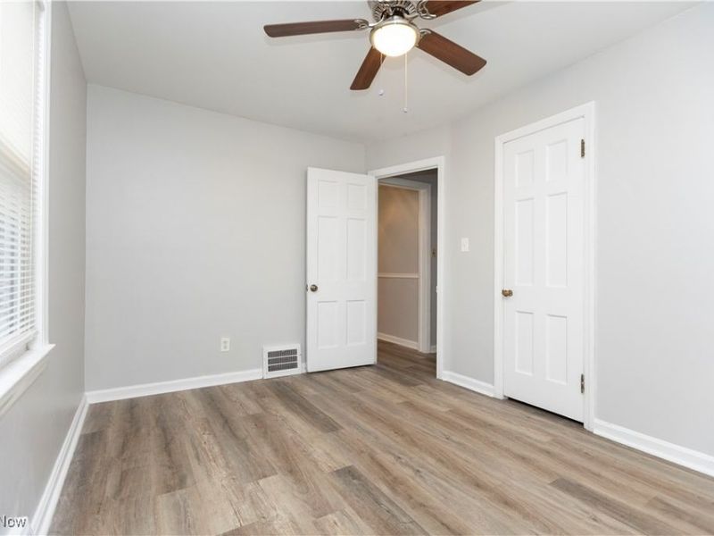 1612 Longwood Drive, Mayfield Heights, OH 44124 Photo 18