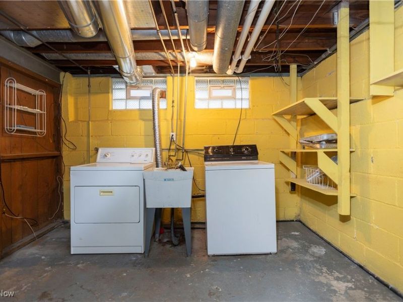 1612 Longwood Drive, Mayfield Heights, OH 44124 Photo 27