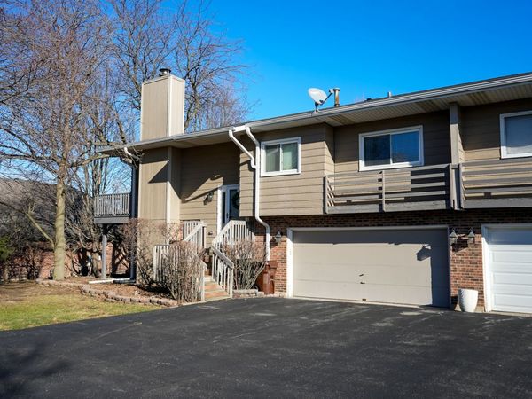 647 Johnson Avenue, Frankfort, IL 60423