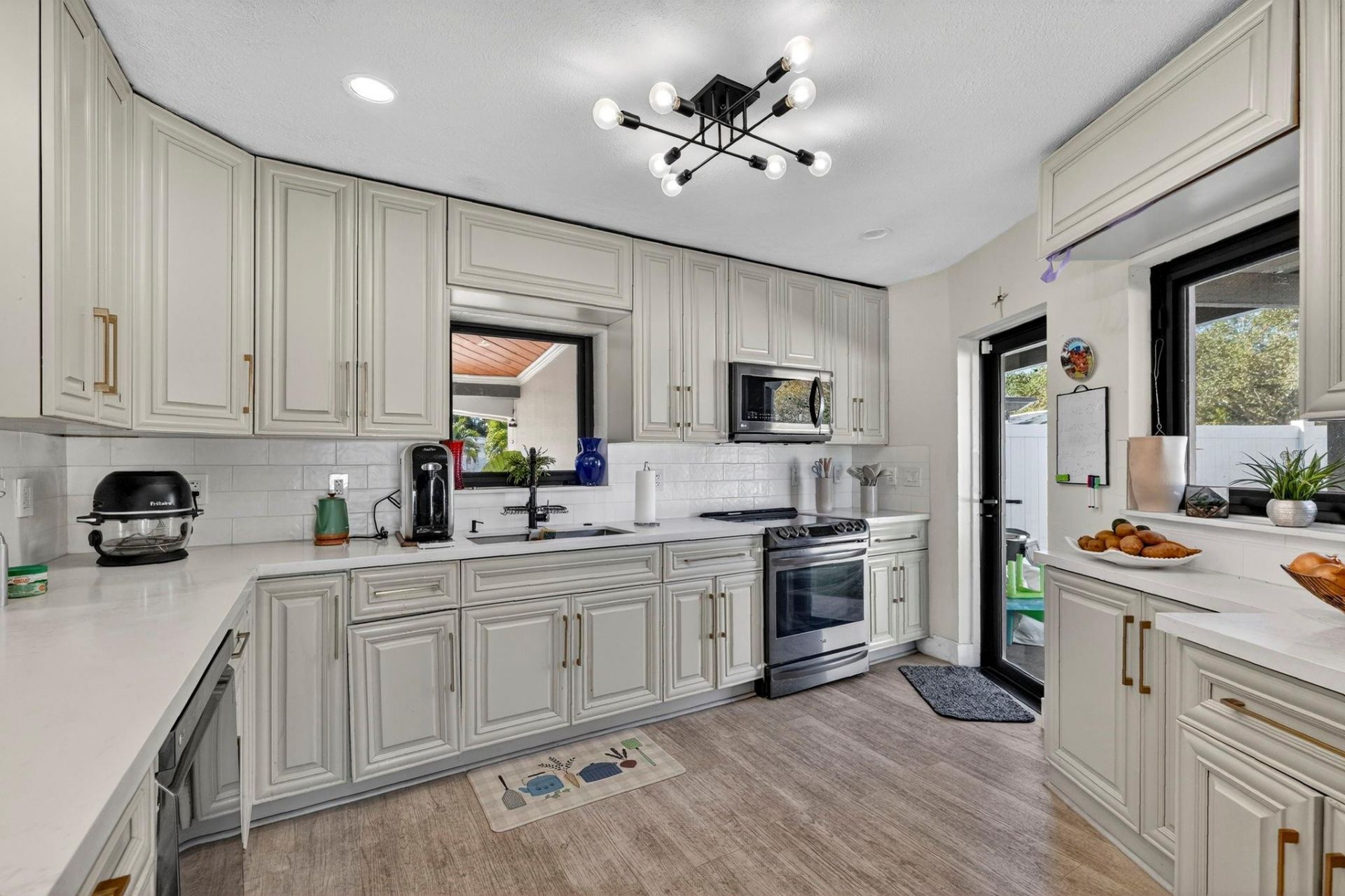 2601 NE 8th Ct, Pompano Beach, FL 33062 Photo