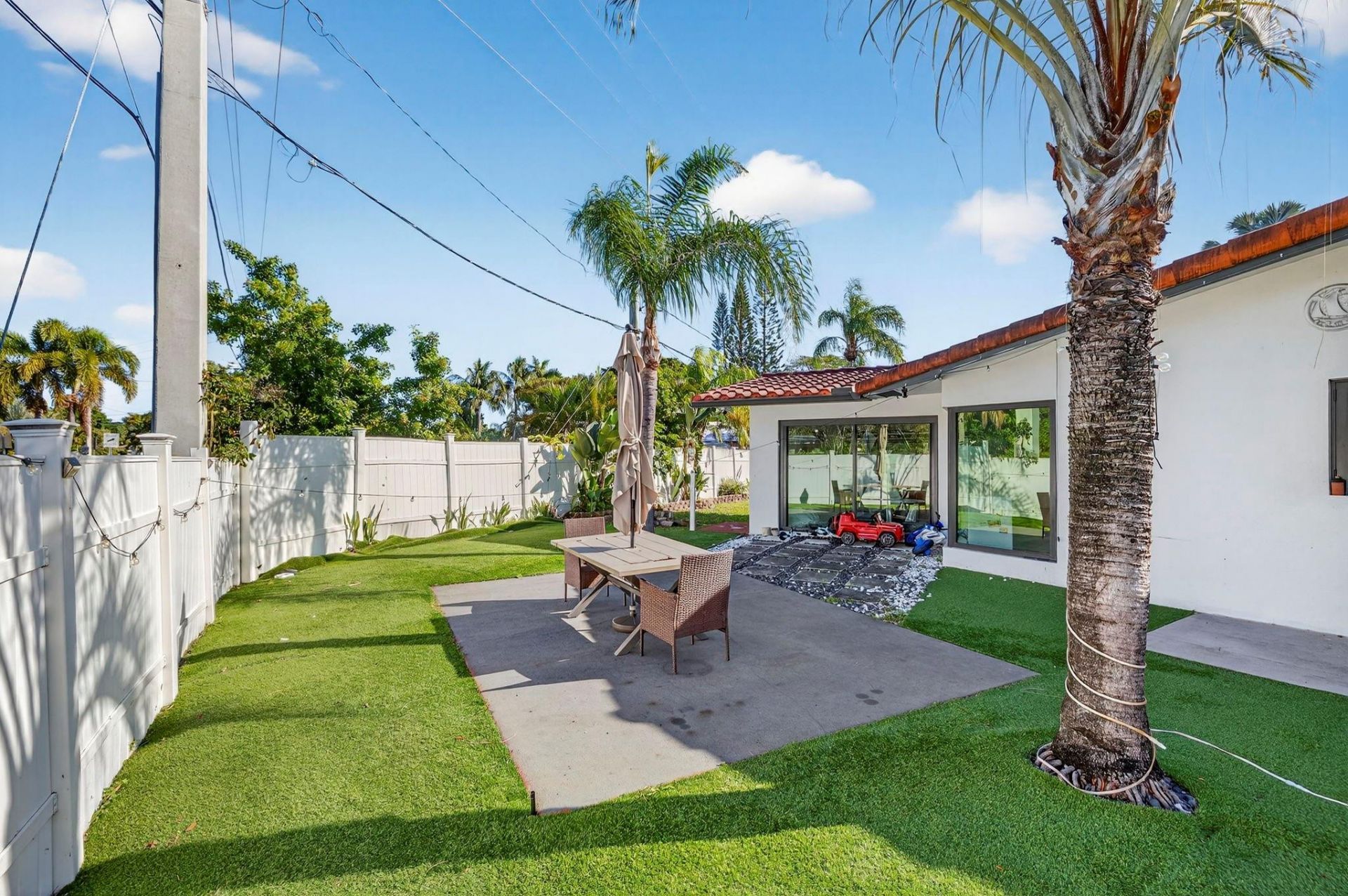 2601 NE 8th Ct, Pompano Beach, FL 33062 Photo