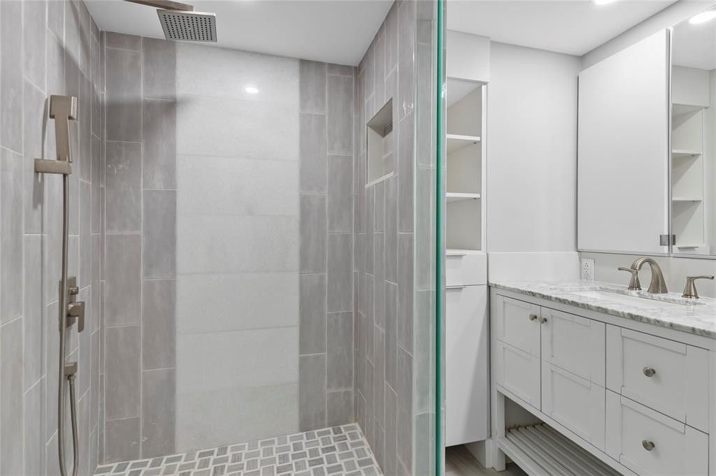 4100 Galt Ocean Drive, Unit 1004, Fort Lauderdale, FL 33308 Photo