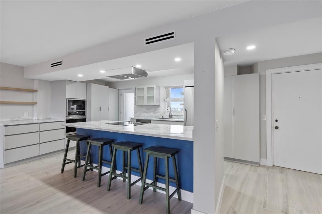 4100 Galt Ocean Drive, Unit 1004, Fort Lauderdale, FL 33308 Photo