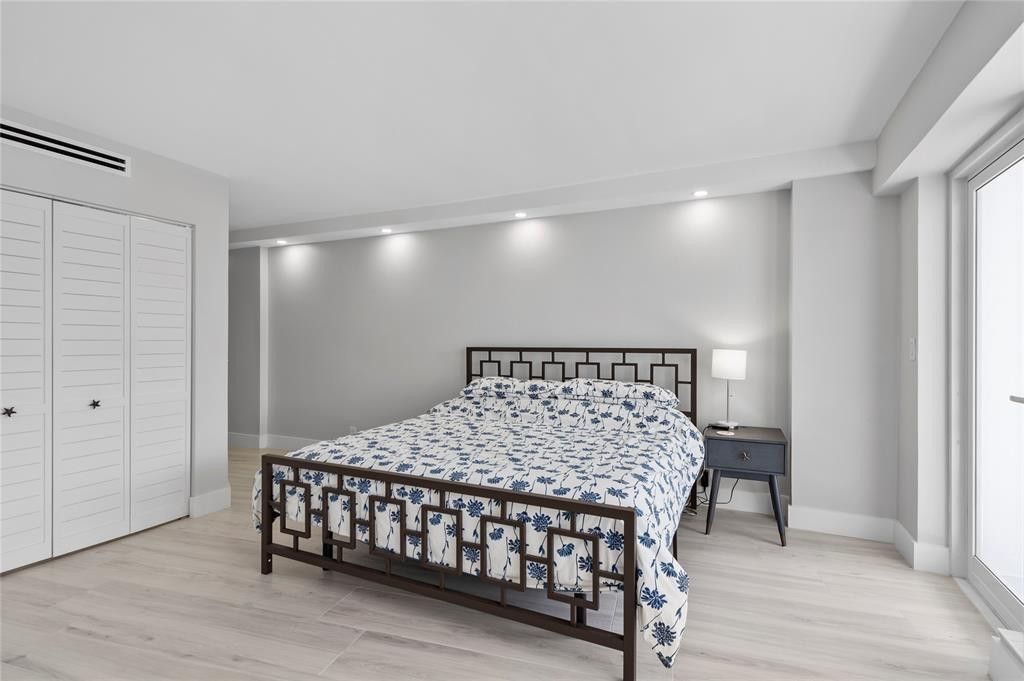 4100 Galt Ocean Drive, Unit 1004, Fort Lauderdale, FL 33308 Photo