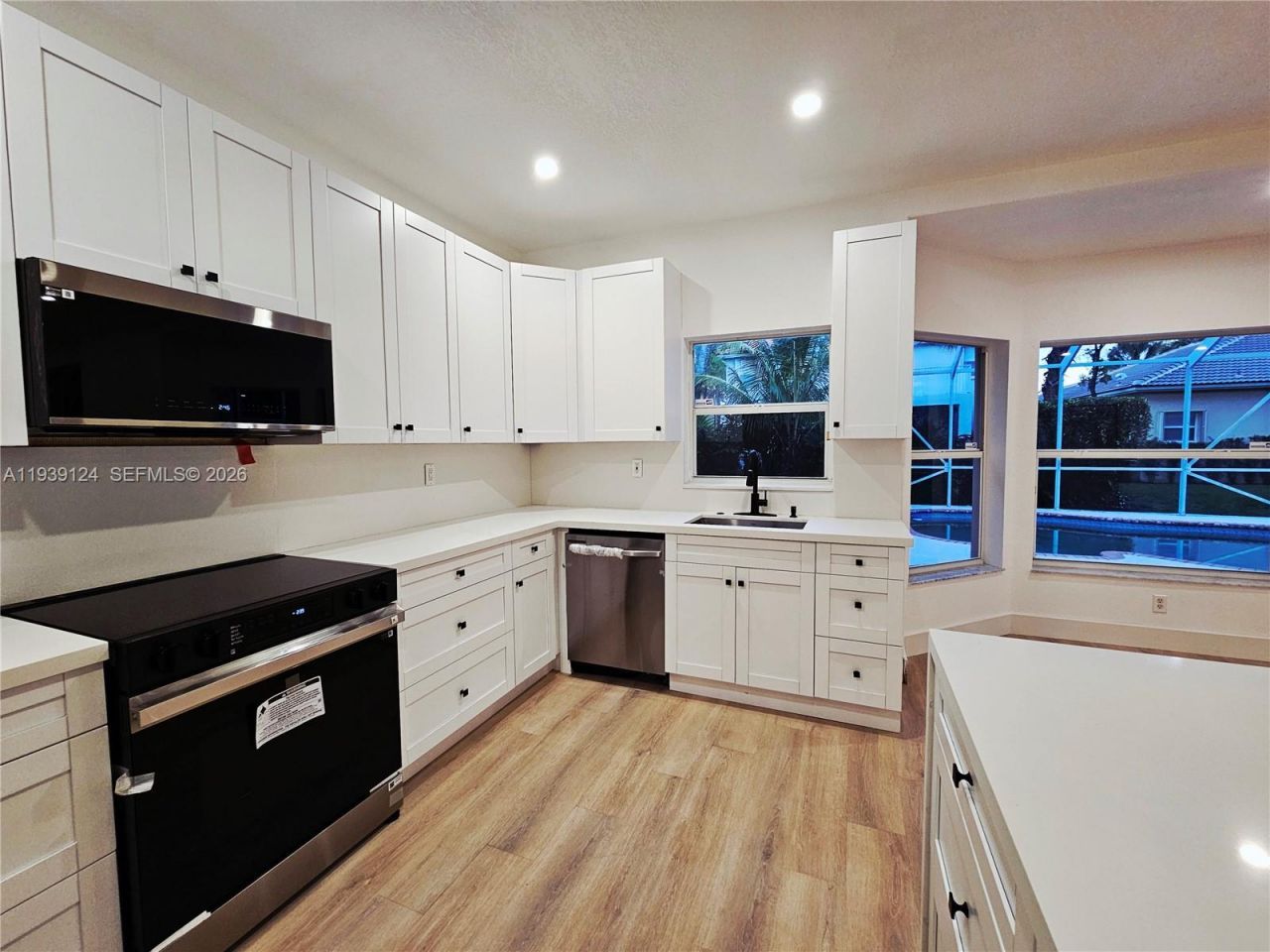 15843 SW 14th Ct, Pembroke Pines, FL 33027 Photo