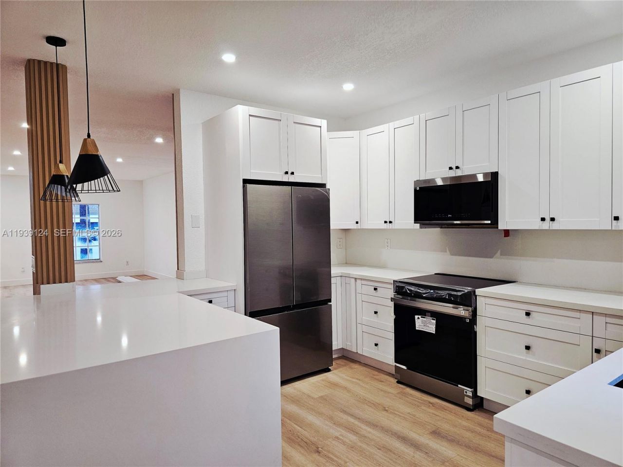 15843 SW 14th Ct, Pembroke Pines, FL 33027 Photo