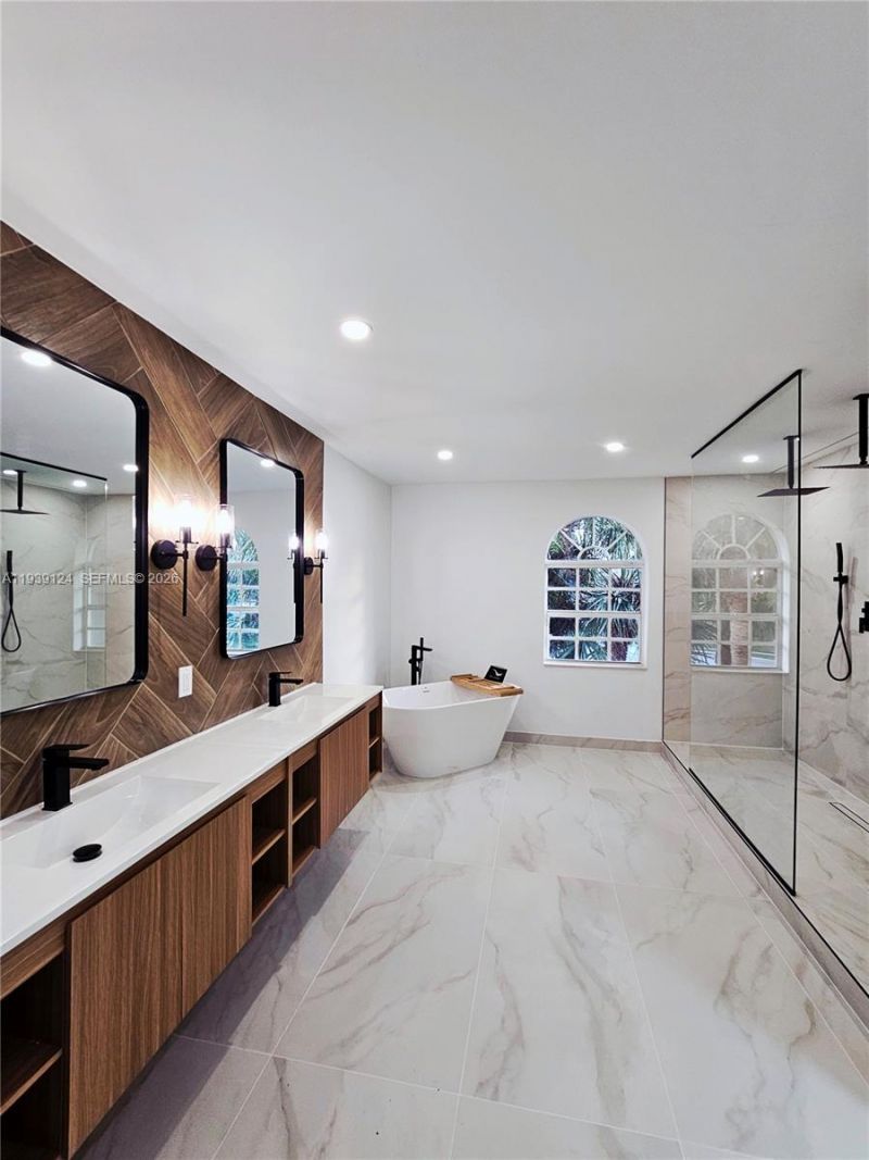 15843 SW 14th Ct, Pembroke Pines, FL 33027 Photo