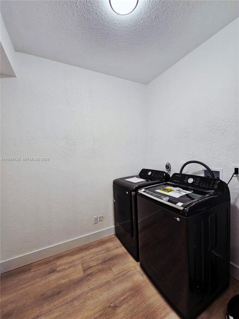 15843 SW 14th Ct, Pembroke Pines, FL 33027 Photo