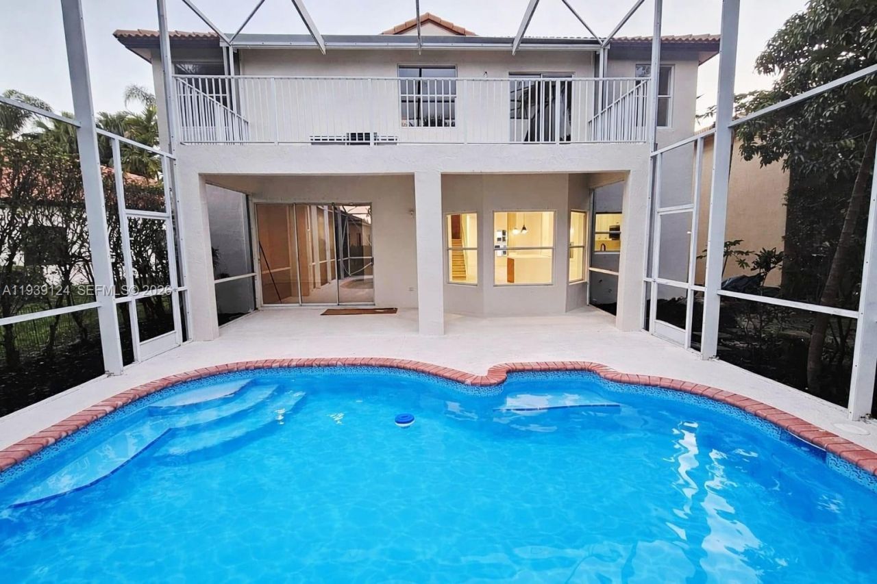 15843 SW 14th Ct, Pembroke Pines, FL 33027 Photo