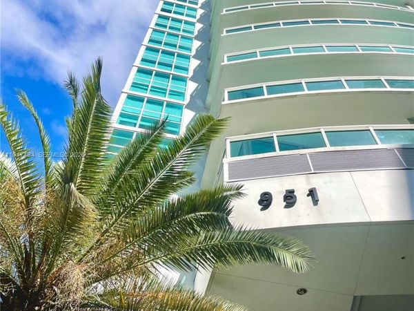 951 Brickell Ave, Unit 3309, Miami, FL 33131