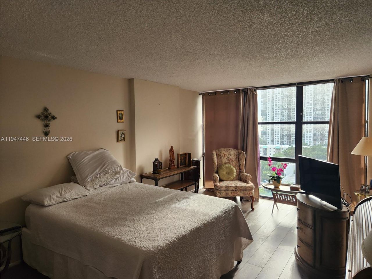 1925 Brickell Ave, Unit 1411, Miami, FL 33129 Photo