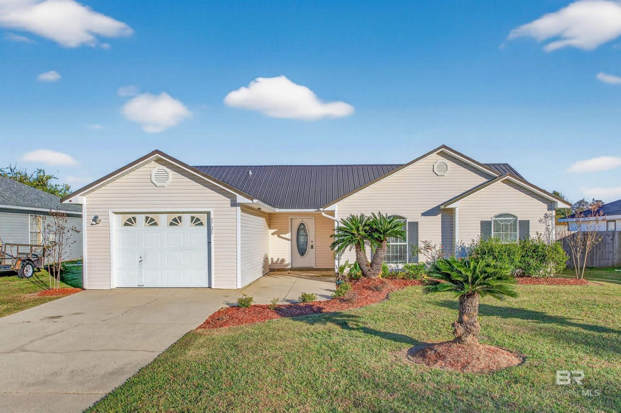 3725 Highland Street, Gulf Shores, AL 36542 Main Photo